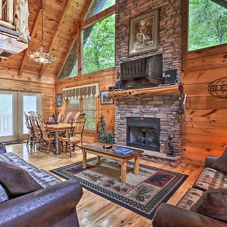 Pigeon Forge Getaway With Covered Patio And Hot Tub! Exterior photo