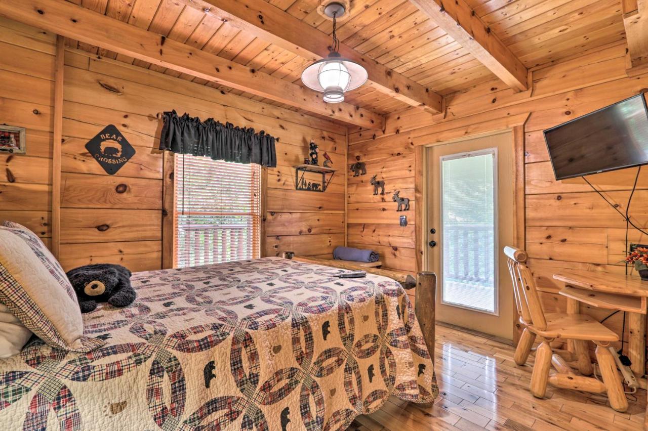 Pigeon Forge Getaway With Covered Patio And Hot Tub! Exterior photo